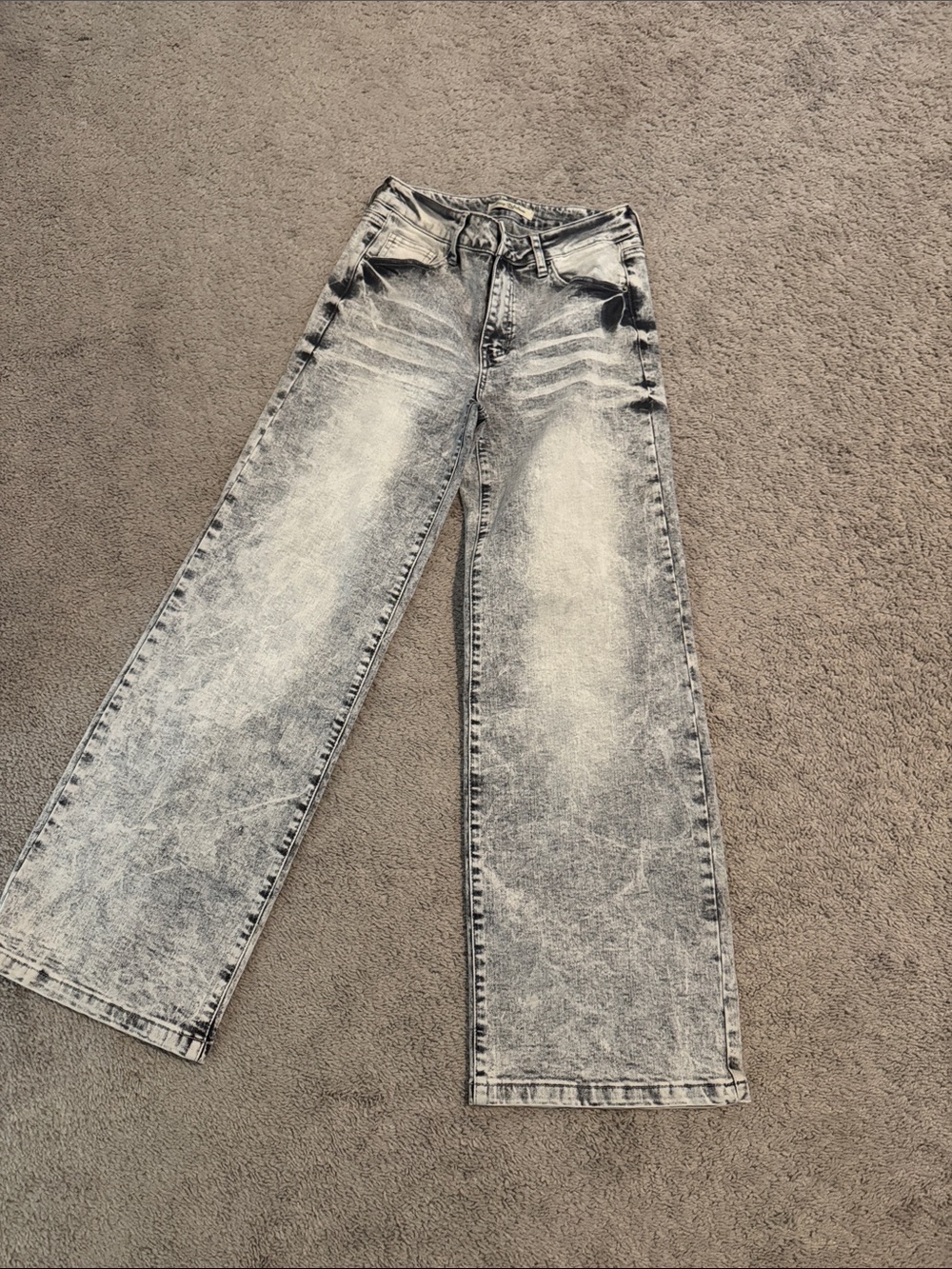 Relaxed Wide-Leg Acid Wash Jeans - Grey